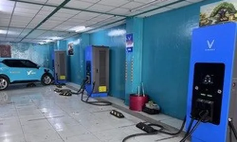 Nhu cầu lắp trạm sạc, tủ đổi pin xe điện tăng cao