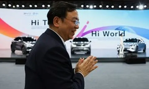 Giá xăng tăng chóng mặt, 1 quốc gia lại "cười lớn" vì kịch bản này đã chờ từ lâu: Đến lúc bung hàng rồi?