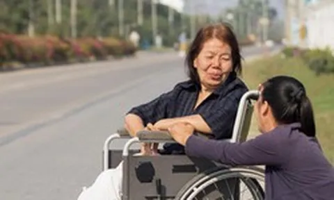 72 tuổi, có 3 căn nhà nhưng vẫn suýt không có tiền chữa bệnh: Bài học tài chính khiến nhiều người trung niên giật mình