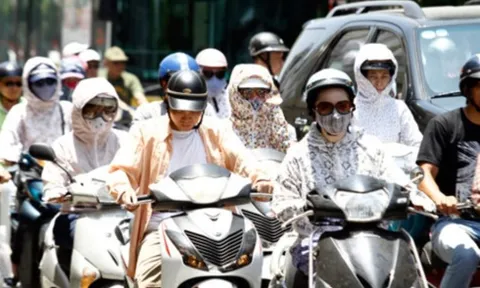 Miền Bắc đón đợt nắng nóng gay gắt đầu mùa trước khi giảm nhiệt vào đầu tháng 4