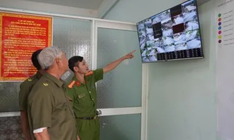 Camera do người dân lắp đặt sẽ kết nối với trung tâm giám sát của công an xã, phường