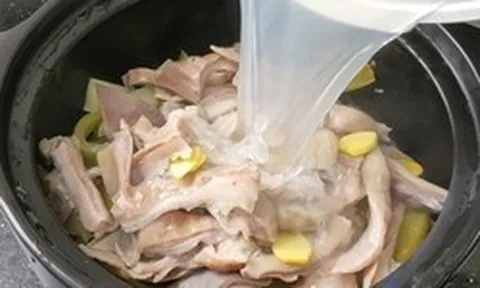 Ở con lợn có 1 món nội tạng cực giàu collagen, thúc đẩy tiêu hóa, phục hồi mô tổn thương: Ra chợ là mua được