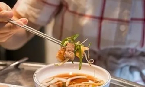 3 người 1 nhà cùng mắc ung thư dạ dày, tất cả chỉ vì món ăn này, nhiều người cũng ăn hàng ngày