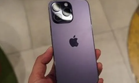 Lương 10 triệu, mua iPhone cũ nào "hợp ví"?