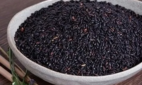 Gạo lứt đen tưởng là “siêu thực phẩm” nhưng không phải ai cũng ăn được: 3 nhóm người nên hạn chế