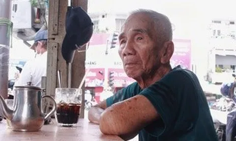 Phin chậm rãi hay máy hối hả: Hai nhịp cà phê giữa lòng phố thị