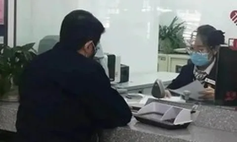 Cho bạn vay 460 triệu đồng, 1 ngày sau người đàn ông đòi lại nhưng đối phương không trả, toà tuyên bố: Ngân hàng phải trả 30%