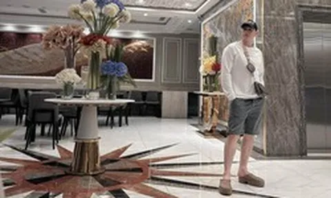 Nam ca sĩ là Viện phó, thỉnh thoảng chốt đơn 1 căn nhà: U55 chưa vợ con, hé lộ chuyện tình chua xót