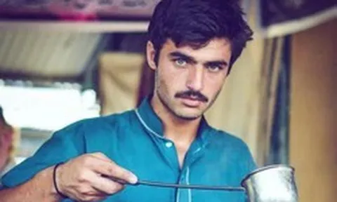 "Anh bán trà đẹp trai nhất thế giới" bây giờ ra sao?