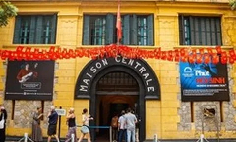 Tất cả người dân đến Nhà tù Hoả Lò chú ý