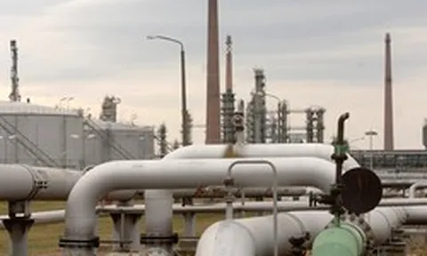 Quốc gia EU phụ thuộc tuyệt đối vào dầu Nga vừa bất ngờ xoay trục nhập 500.000 tấn dầu từ Mỹ