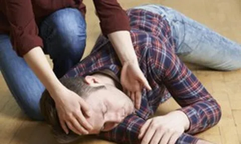 Đột quỵ ở người trẻ đang gia tăng báo động: Làm được 7 điều này, giảm đáng kể nguy cơ