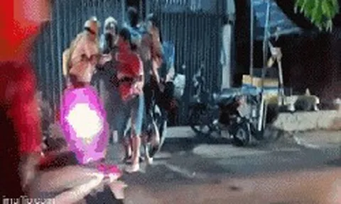 Dùng tay chân "nói chuyện" với CSGT, vợ chồng và con rể được đưa về trụ sở