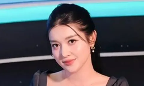 'Mỏ vàng' hàng hiệu cũ