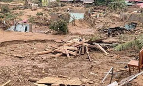 Hàng ngàn hộ dân bị thiệt hại do mưa bão vẫn chưa được nhận tiền hỗ trợ