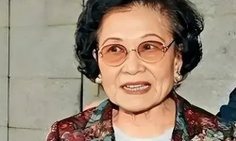 Tiền nhiều để làm gì? 2 con gái qua đời thảm khốc, 3 con trai quay lưng, đại gia sở hữu khối tài sản 1.250 tỷ vẫn không ai tiễn đưa lúc cuối đời