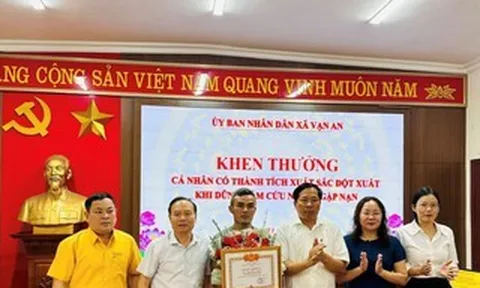 Người đàn ông cứu sống người mẹ ôm con nhảy cầu tự tử: Bị thương vẫn cố gắng cứu người