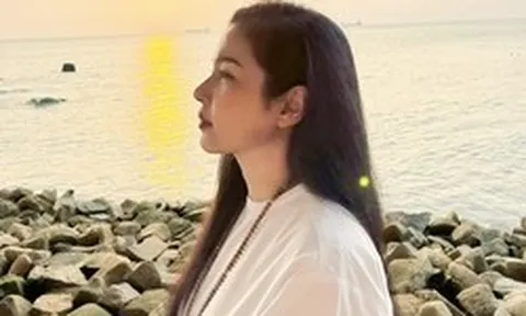 Đệ nhất mỹ nhân Việt Trinh ở tuổi 54: "Nhiều người bảo Trinh sao giờ mập thù lù, kêu Trinh nói xạo"