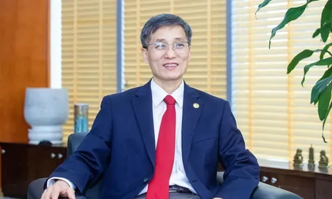 Đời sống và Pháp luật trước yêu cầu làm mới mình