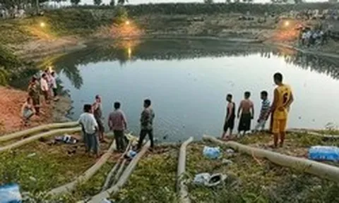 Huy động 4 máy bơm hoạt động suốt 17 ngày đêm mới hút cạn ao cá, dân làng phát hiện “kỳ quan” rộng 30.000 m² hiếm có trên thế giới