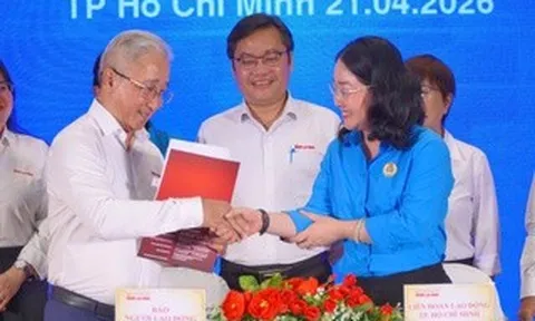 Báo Người Lao Động ký kết với LĐLĐ TPHCM: Đẩy mạnh chuyển đổi số, chăm lo người lao động