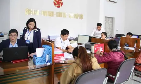 Quảng Ninh: Rút ngắn thời gian giải quyết thủ tục hành chính nhờ phân cấp, ủy quyền