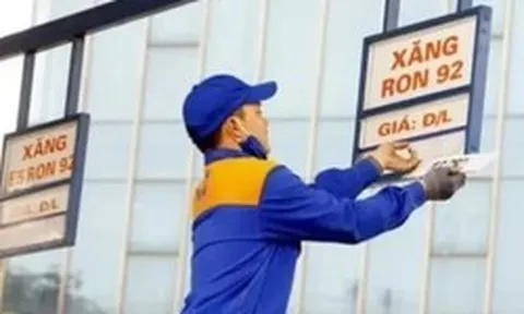 Giá xăng dầu tiếp tục giảm, có loại giảm hơn 1.000 đồng/lít