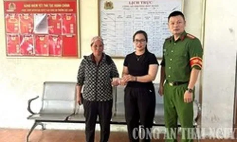 Công an kiểm tra giao dịch chuyển khoản hơn 28 triệu đồng của chị Ma Thị Sen