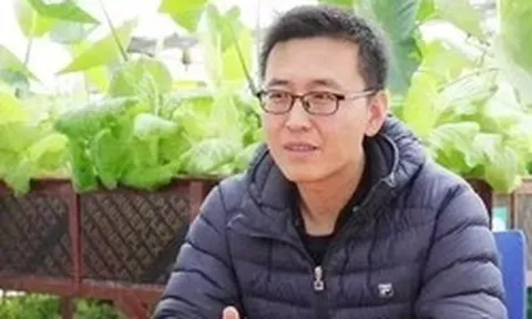 Phát hiện người đàn ông kiếm hơn 139 tỷ đồng/năm nhờ mô hình “trồng rau không cần bón phân, nuôi cá không cần thay nước”