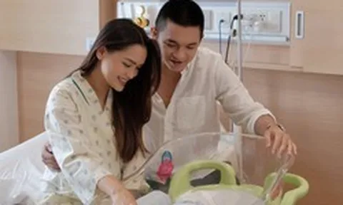 Linda Ngô chuẩn rich mom khi sinh con: Chi mạnh tay cho phòng sinh "tổng thống", sắm liền tay ghế ô tô trị giá hơn 10 triệu cho con