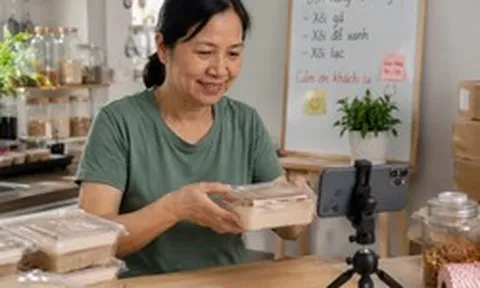 Tôi từng nghĩ mất chỗ bán là mất đường sống, ngờ đâu sau 3 tháng chuyển nghề, thu nhập còn ổn định hơn trước