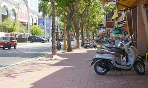 TPHCM: Sau sáp nhập, hồ sơ xin cấp phép sử dụng vỉa hè tăng hơn 200%