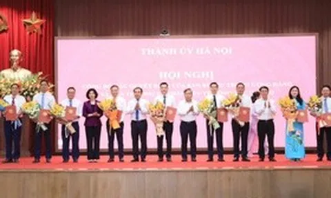 Hà Nội công bố các quyết định về công tác cán bộ