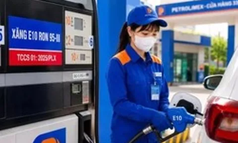 Mua xăng dầu gặp “bất thường”, người dân có thể báo qua ứng dụng “Quanh tôi”