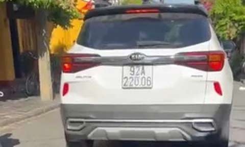 Phạt chủ xe lưu thông vào đường cấm ở phố cổ Hội An