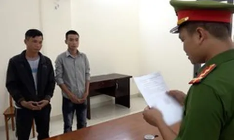 Tống đạt quyết định khởi tố chủ hộ kinh doanh phân bón Nguyễn Trung Hiếu SN 1987