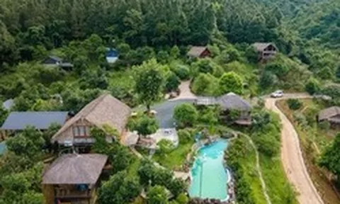 Nam NSƯT ly hôn vợ kém 18 tuổi: U60 sống bình yên trong cơ ngơi 12.000m2, tận hưởng cuộc sống điền viên "trồng rau nuôi cá"
