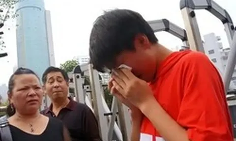 Nam sinh là thủ khoa toàn tỉnh vẫn trượt nguyện vọng 1, nhà trường khẳng định: "Chưa từng nhận được hồ sơ của em"