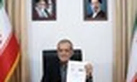 NÓNG: Iran lại tuyên bố đóng eo biển Hormuz