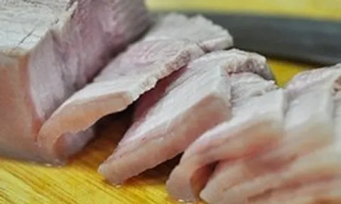 Luộc thịt nên đợi nước sôi hay cho vào nước lạnh? Câu trả lời của chuyên gia đã khiến nhiều người thay đổi suy nghĩ