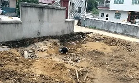 Đào móng xây nhà, phát hiện 3 “giếng cổ” chứa kho tiền nặng 5,6 tấn chôn dưới lòng đất suốt hơn 800 năm