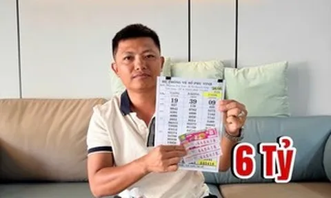 Trúng độc đắc xổ số miền Nam, người đàn ông đưa cả nhà đi đổi thưởng