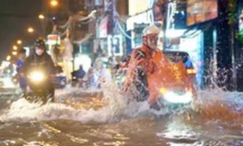 Sau 15h chiều, TP.HCM và các tỉnh miền Đông dự báo lại mưa