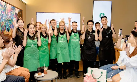 Starbucks mở Signing Store đầu tiên tại Việt Nam, thúc đẩy bình đẳng cơ hội việc làm
