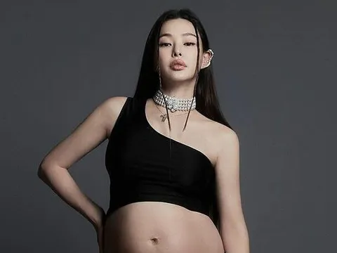 Hoa hậu đẹp nhất Hàn Quốc tiết lộ BTS giúp cô sinh con thuận lợi