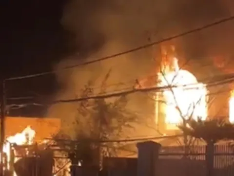 Khánh Hòa: Cháy lớn tại xưởng gỗ ở huyện Diên Khánh