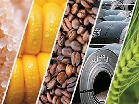 Thị trường ngày 31/12: Giá dầu, vàng, quặng sắt đồng loạt tăng, khép lại một năm nhiều sóng gió