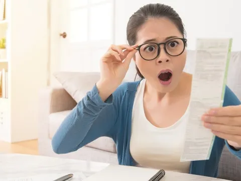 Những chi phí ẩn đang làm cạn kiệt tiền tiết kiệm của bạn