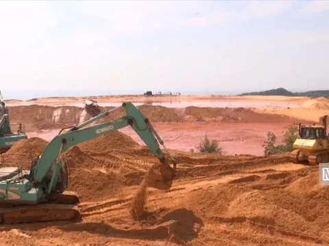 Hà Nội sẽ tổ chức đấu giá khai thác 6 mỏ cát để chống "cát tặc"