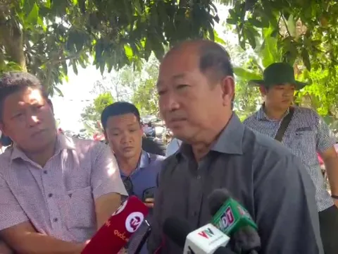 CLIP Lãnh đạo tỉnh Đồng Tháp lý giải việc đổi phương án cứu bé trai lọt vào trụ bê-tông